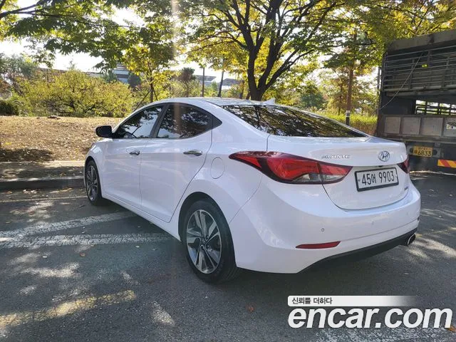 Hyundai AVANTE 2016 — фото 4