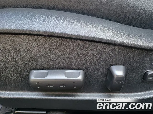 Hyundai AVANTE 2016 — фото 14
