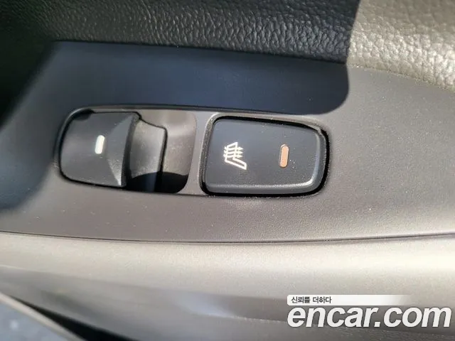 Hyundai AVANTE 2016 — фото 17