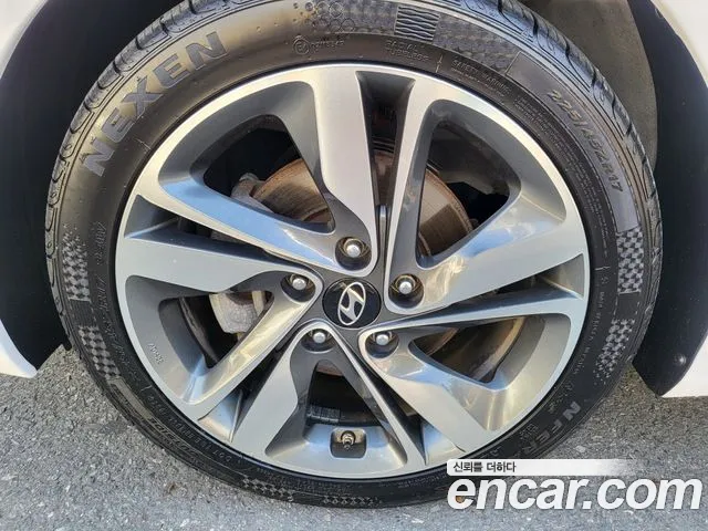 Hyundai AVANTE 2016 — фото 19