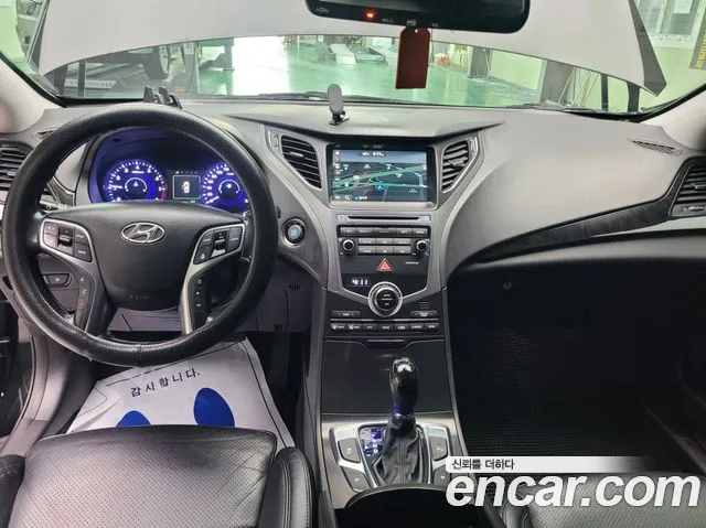Hyundai Grandeur 2015 — фото 16