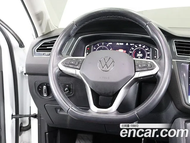 Volkswagen Tiguan 2023 — фото 14