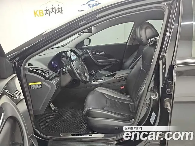 Hyundai Grandeur 2013 — фото 11