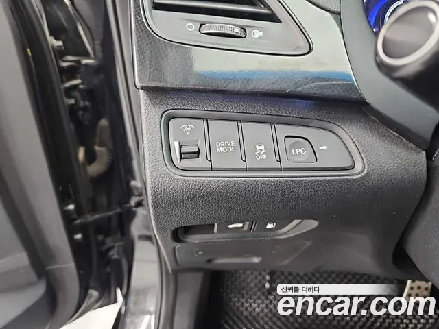 Hyundai Grandeur 2013 — фото 18