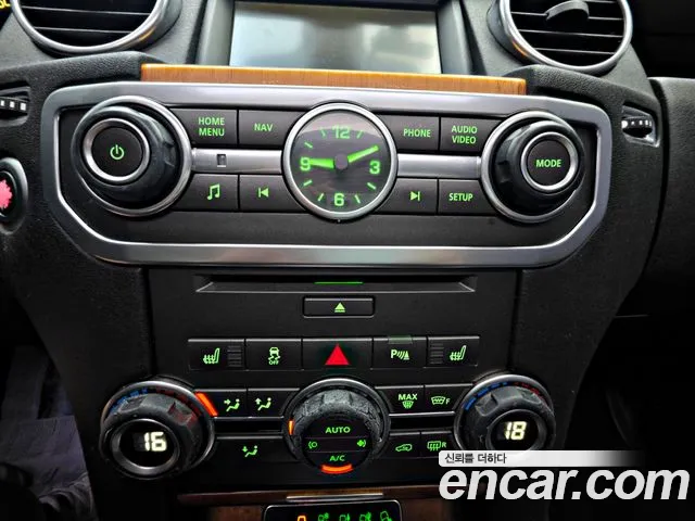 Land Rover Discovery 2013 — фото 16