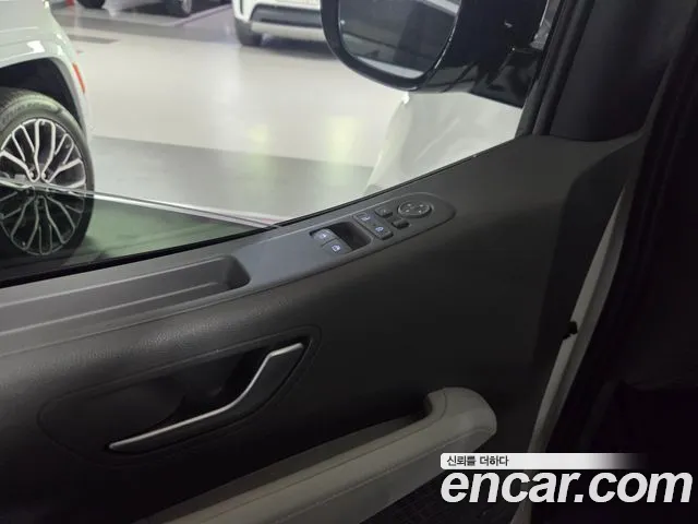 Hyundai Staria 2022 — фото 10