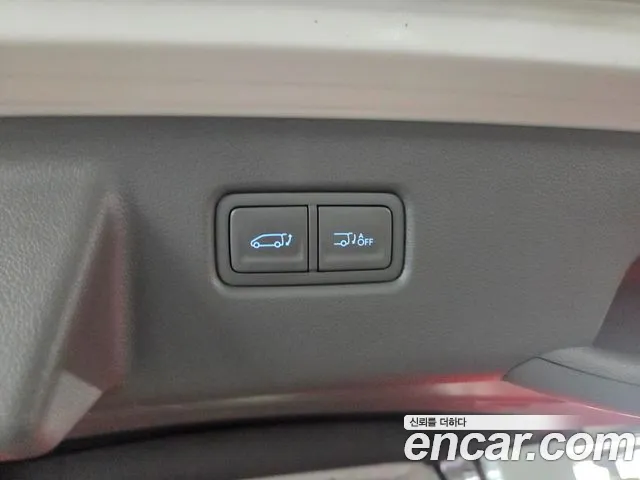 Hyundai Staria 2022 — фото 17