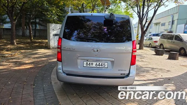 Hyundai Starex 2014 — фото 5