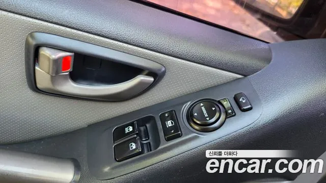 Hyundai Starex 2014 — фото 11
