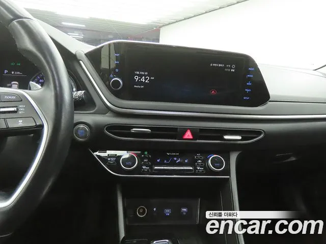 Hyundai Sonata 2022 — фото 10