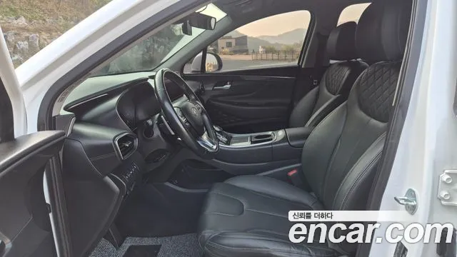 Hyundai Santafe 2023 — фото 16