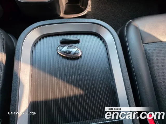 Hyundai Staria 2025 — фото 20