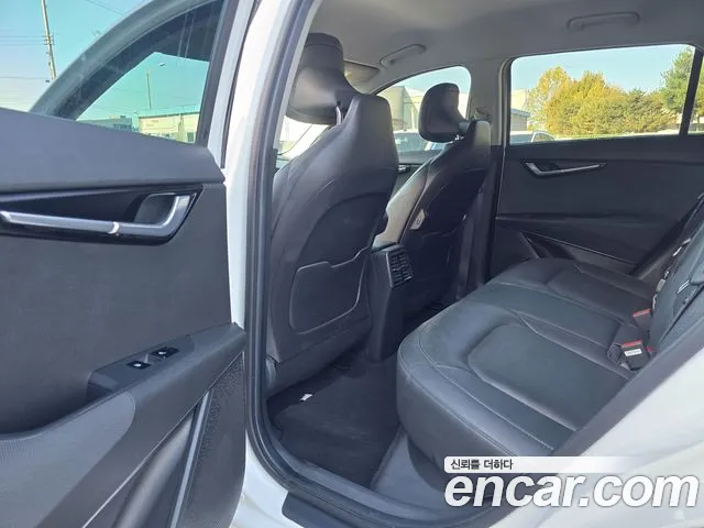 Kia Niro 2023 — фото 16