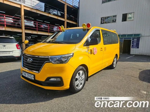 Hyundai Starex 2019 — фото 1