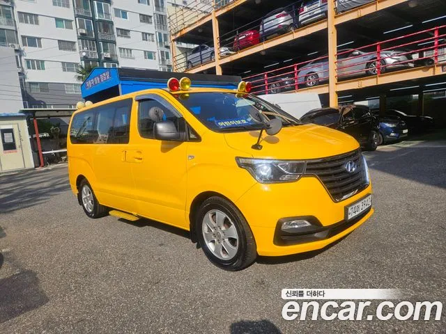 Hyundai Starex 2019 — фото 3
