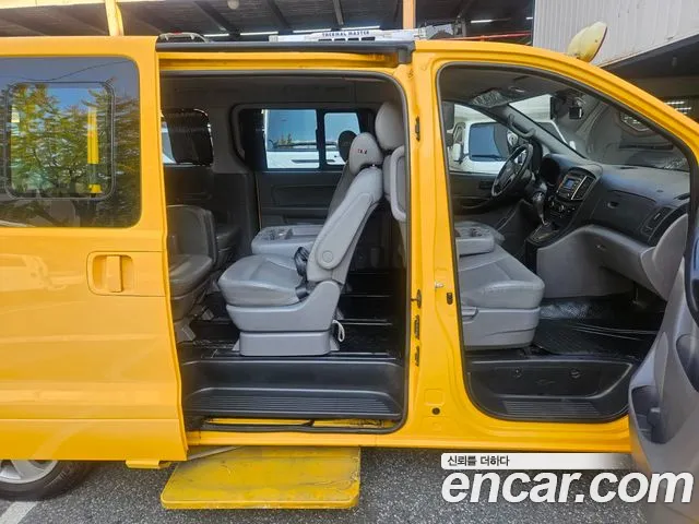 Hyundai Starex 2019 — фото 11