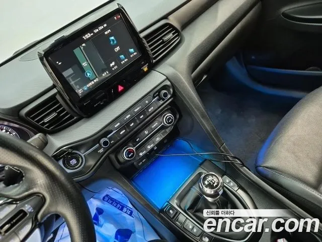 Hyundai Veloster 2020 — фото 10