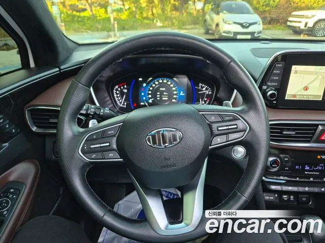 Hyundai Santafe 2020 — фото 15