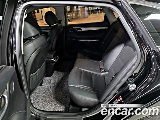 Hyundai Grandeur 2022 — фото 9