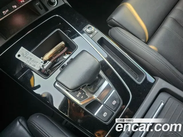 Audi Q5 2021 — фото 12