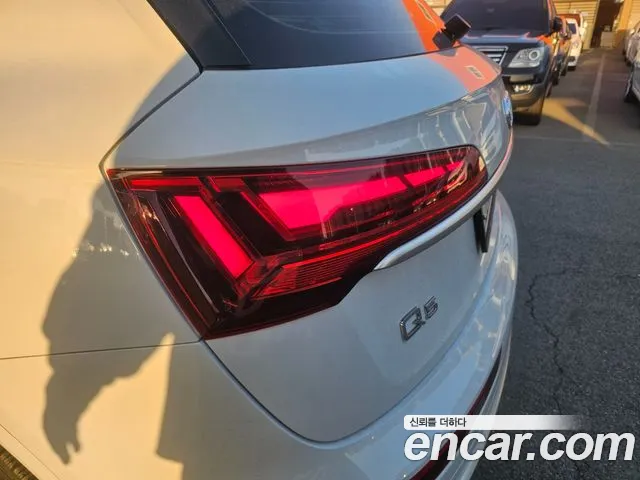 Audi Q5 2021 — фото 17