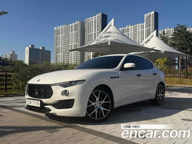 Maserati Levante 2017 — фото 1