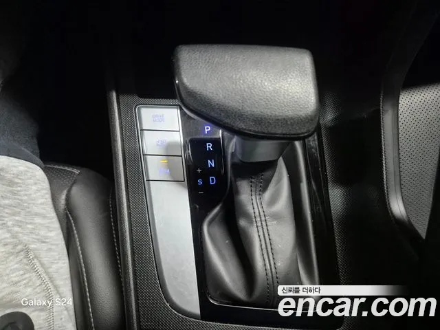 Hyundai AVANTE 2024 — фото 12