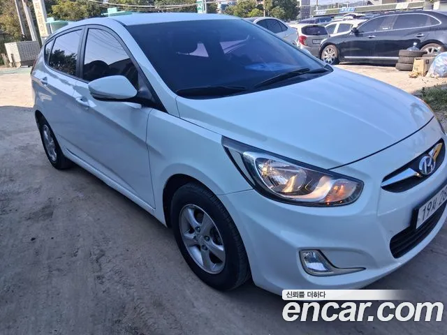 Hyundai Accent 2014 — фото 2