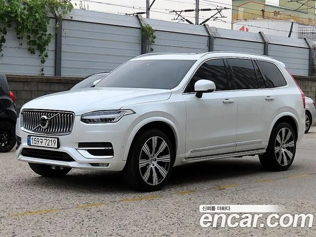 Volvo XC90 2022 — фото 2