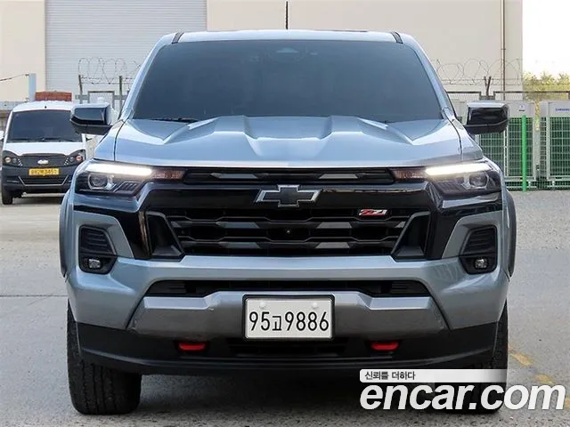 Chevrolet Korea Colorado 2023 — фото 1