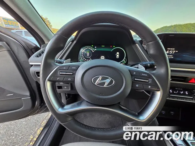 Hyundai Sonata 2020 — фото 15