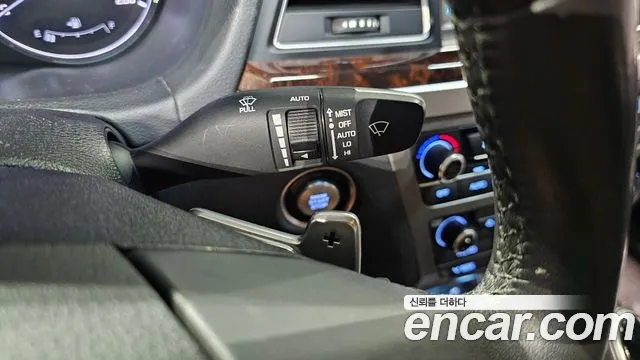 Hyundai Genesis 2016 — фото 13