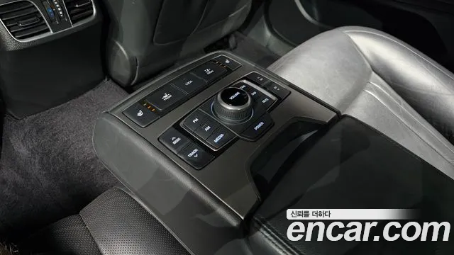 Hyundai Genesis 2016 — фото 19