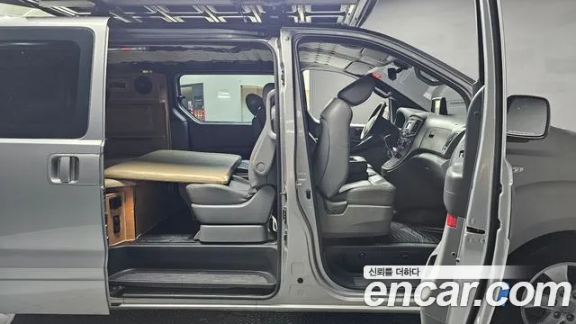 Hyundai Starex 2019 — фото 11