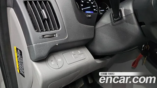 Hyundai Starex 2019 — фото 18
