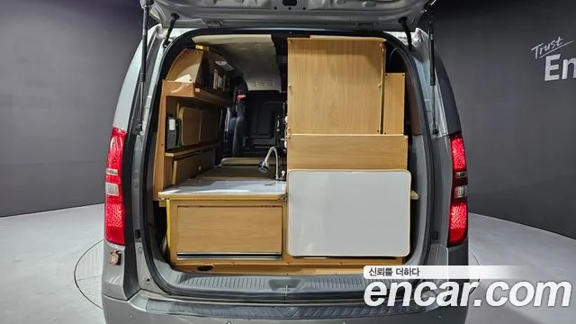 Hyundai Starex 2019 — фото 20