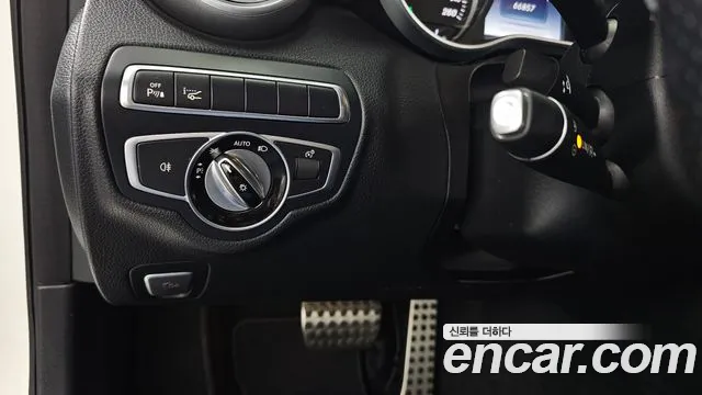 Mercedes-Benz C-Class 2017 — фото 16