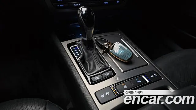 Hyundai Genesis 2016 — фото 9