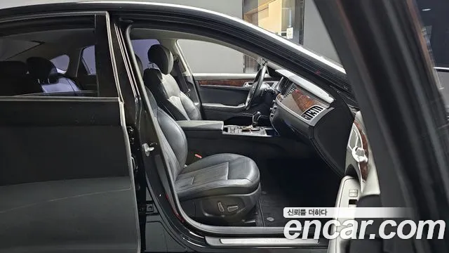 Hyundai Genesis 2016 — фото 10