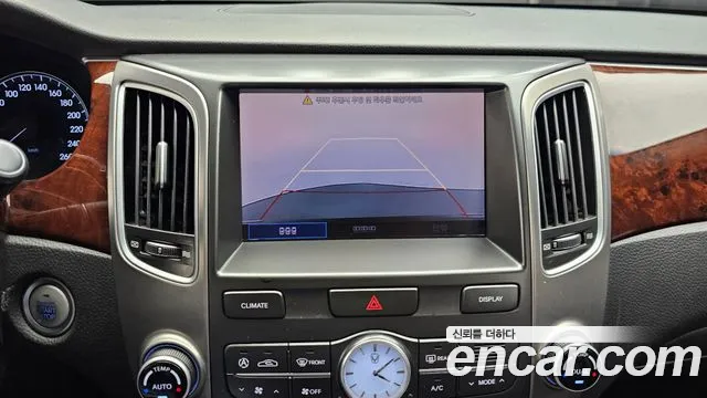 Hyundai Equus 2012 — фото 16