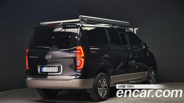 Hyundai Starex 2019 — фото 2