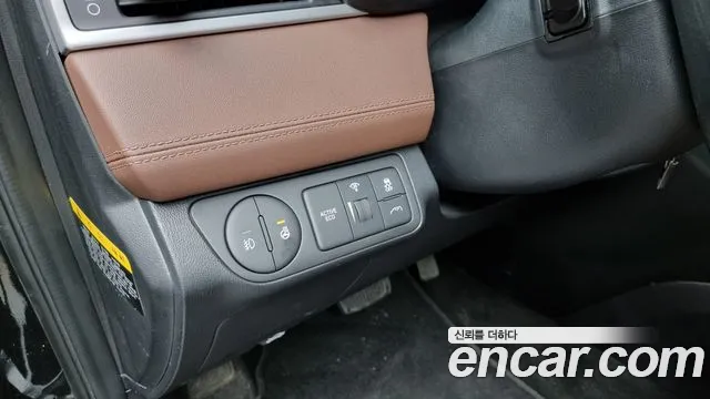 Hyundai Starex 2019 — фото 14