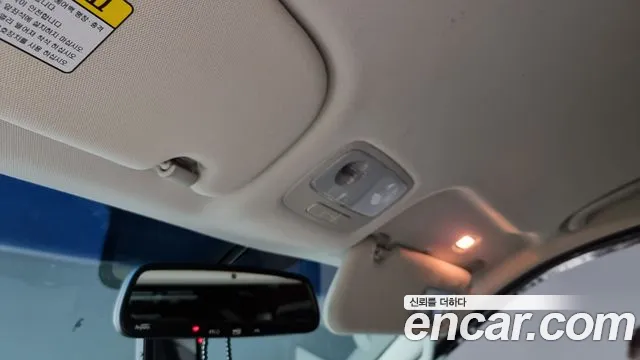 Hyundai Starex 2019 — фото 16