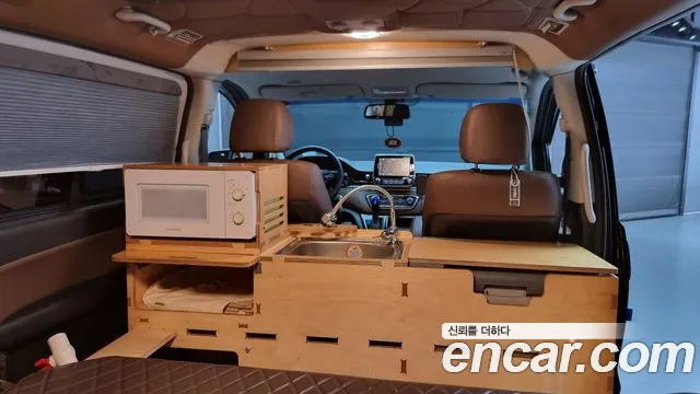 Hyundai Starex 2019 — фото 19