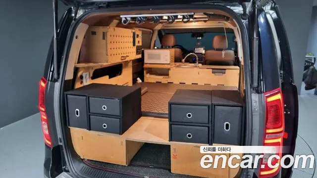 Hyundai Starex 2019 — фото 20