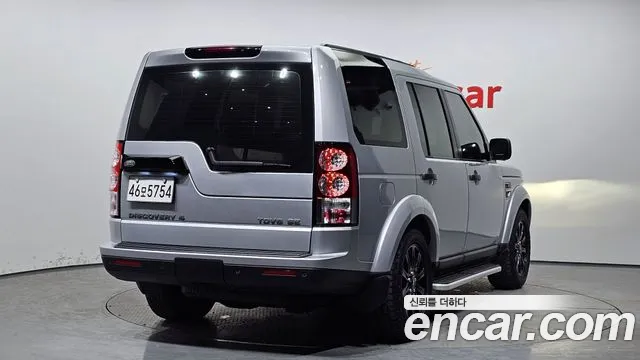 Land Rover Discovery 2010 — фото 2