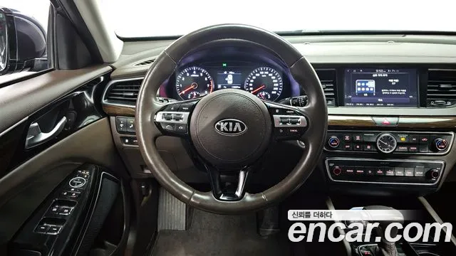 Kia K7 2018 — фото 13