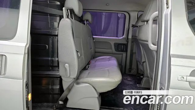 Hyundai Starex 2015 — фото 12