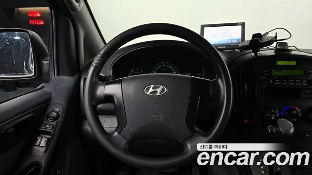 Hyundai Starex 2015 — фото 13