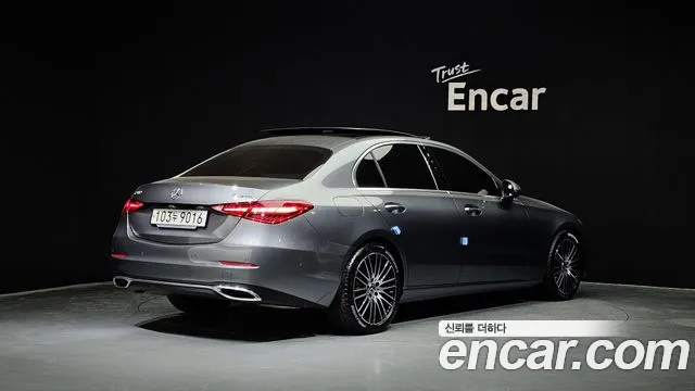Mercedes-Benz C-Class 2024 — фото 2